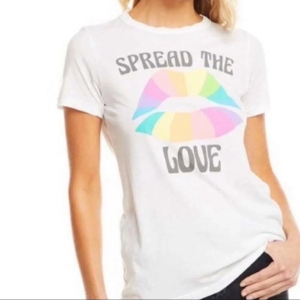 Chaser Spread the Love graphic Tee Shirt Rainbow lips NWT size Large